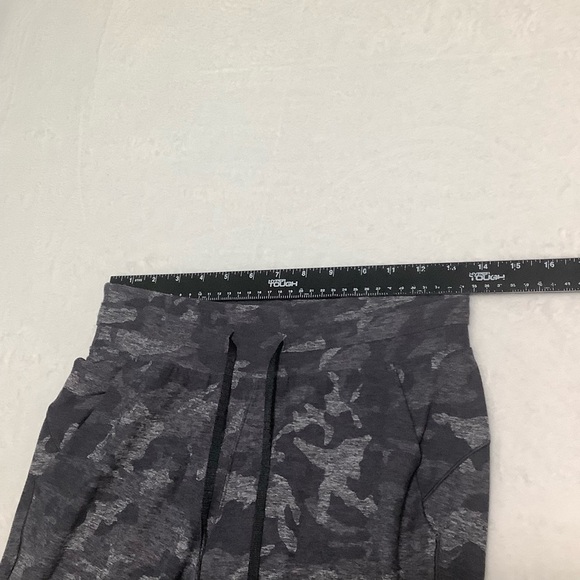 Lululemon Ready To Rulu Pant Sz 4 Updated Incognito Camo HTR Black - Picture 6 of 11